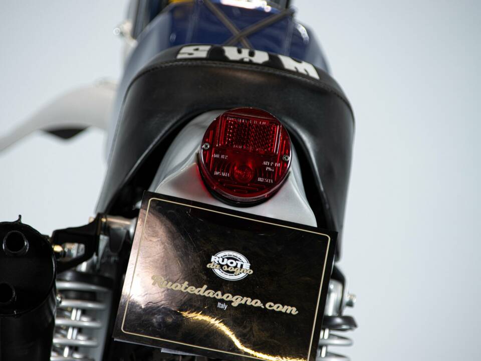 Immagine 27/50 di SWM DUMMY (1975)