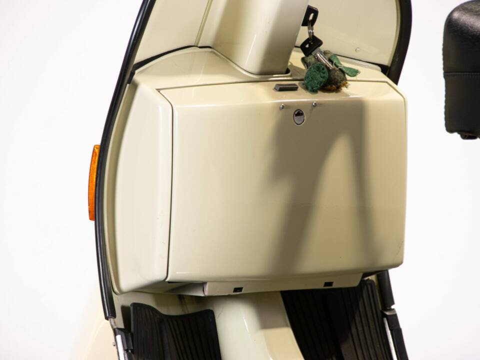 Imagen 41/49 de Piaggio Vespa PK 125 S (1984)