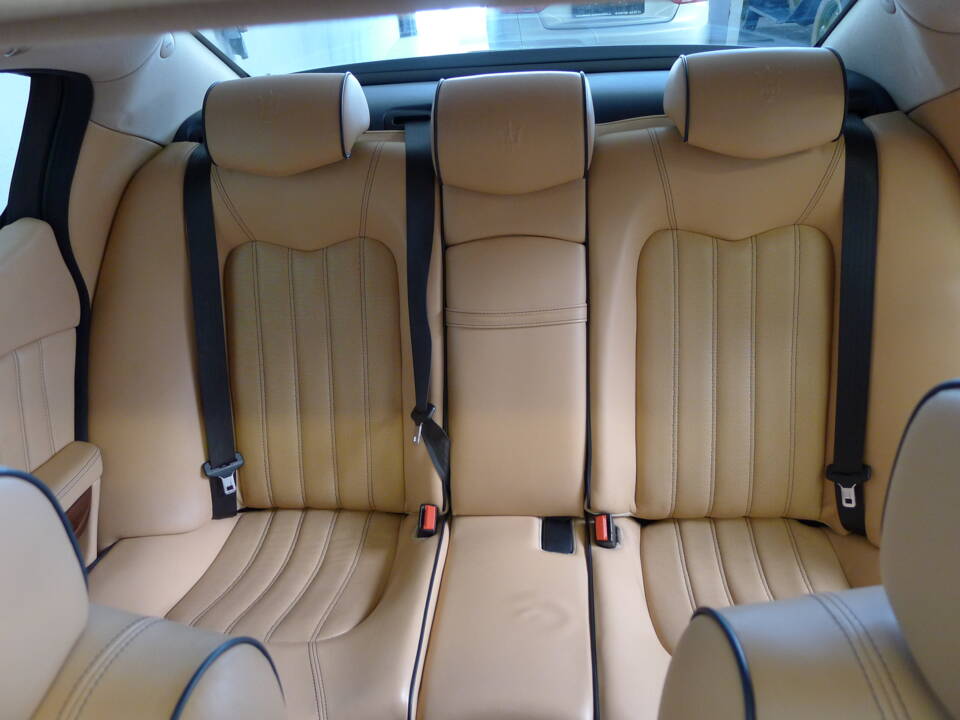 Bild 5/36 von Maserati Quattroporte 4.2 (2007)