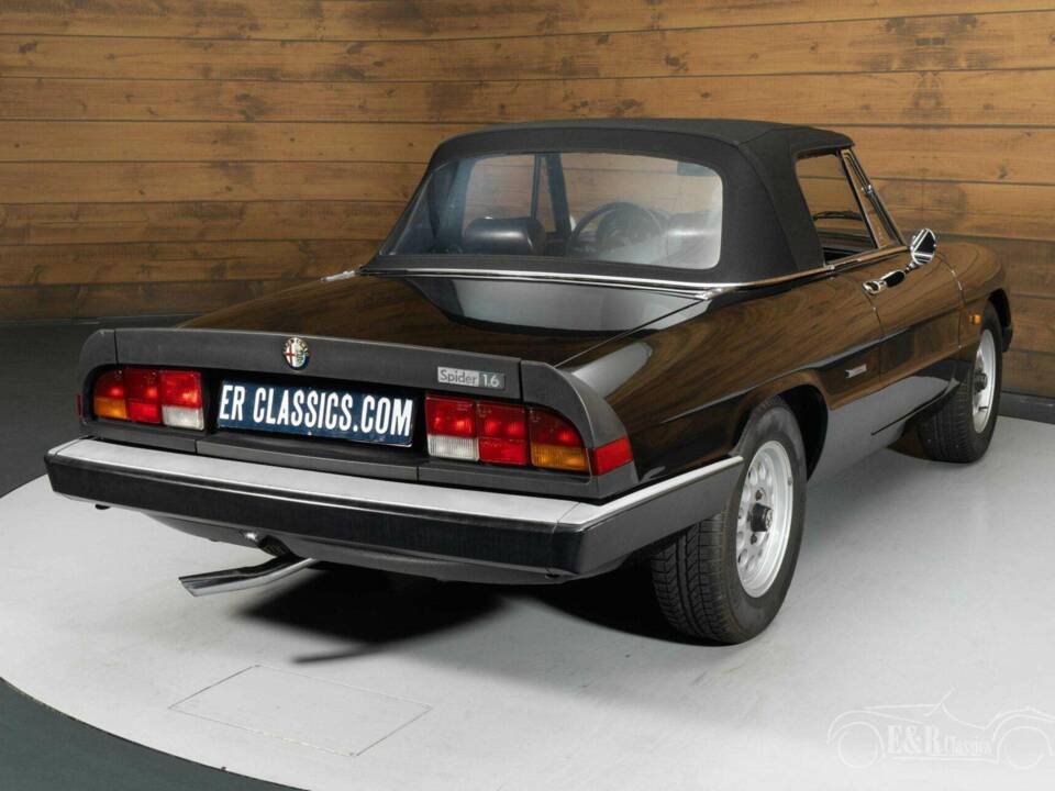 Image 10/19 of Alfa Romeo 1.6 Spider (1986)