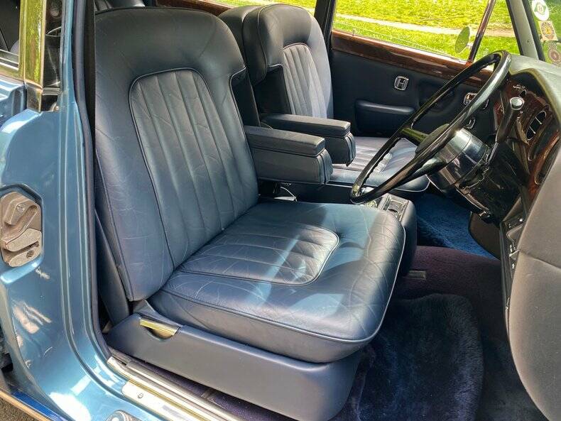 Image 26/50 of Bentley T 2 (1980)