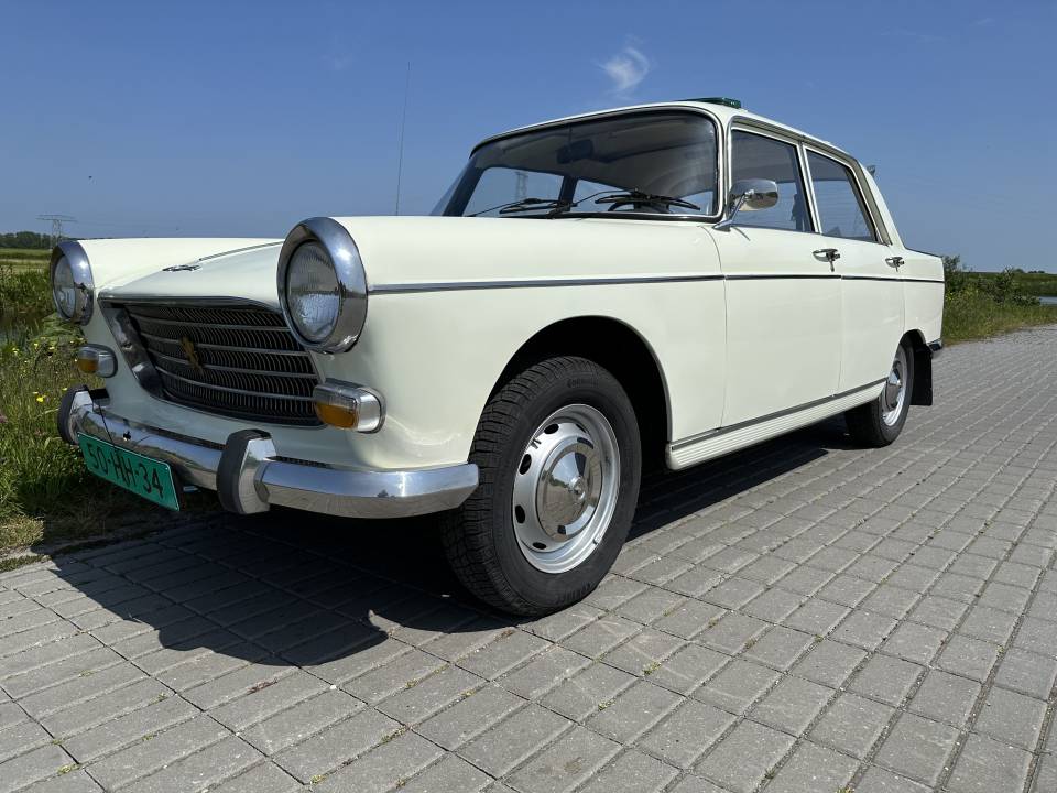Image 12/50 of Peugeot 404 (1973)