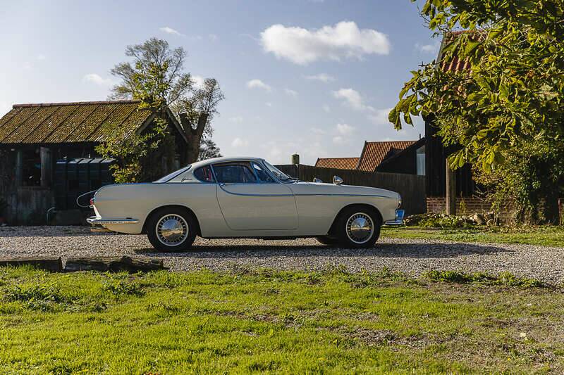 Image 23/50 of Volvo P 1800 (1962)