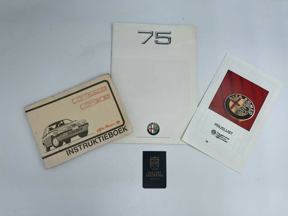 Afbeelding 8/50 van Alfa Romeo 75 2.0 Twin Spark (1988)