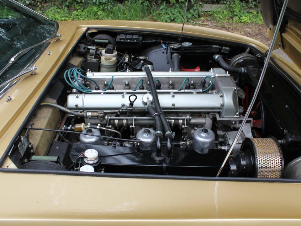 Bild 17/19 von Aston Martin DBS Volante (1970)