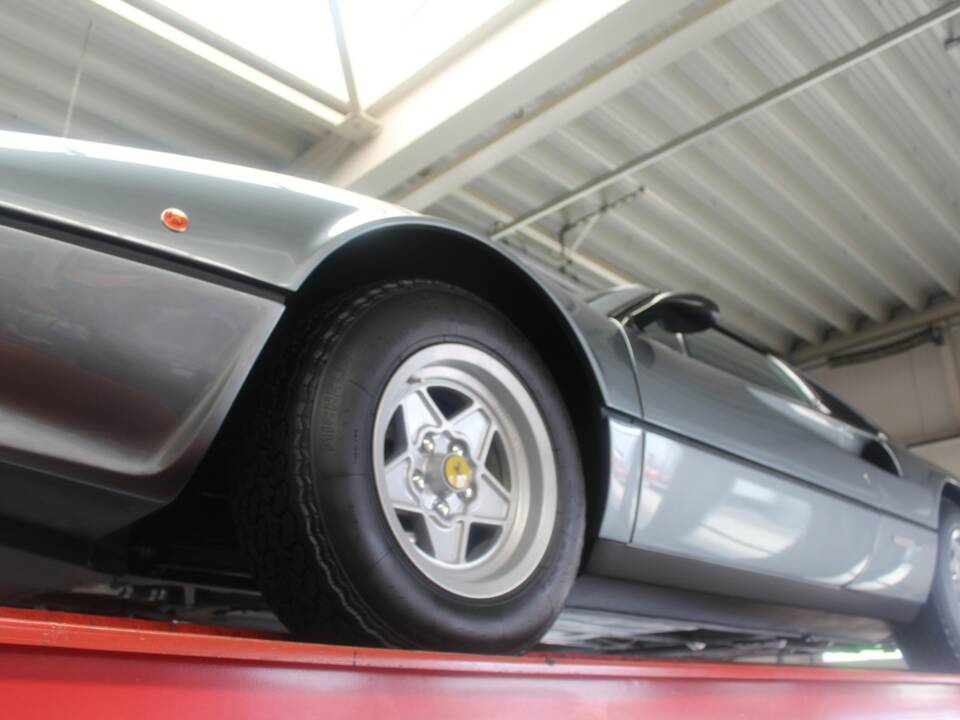 Image 13/50 of Ferrari 308 GTS (1978)
