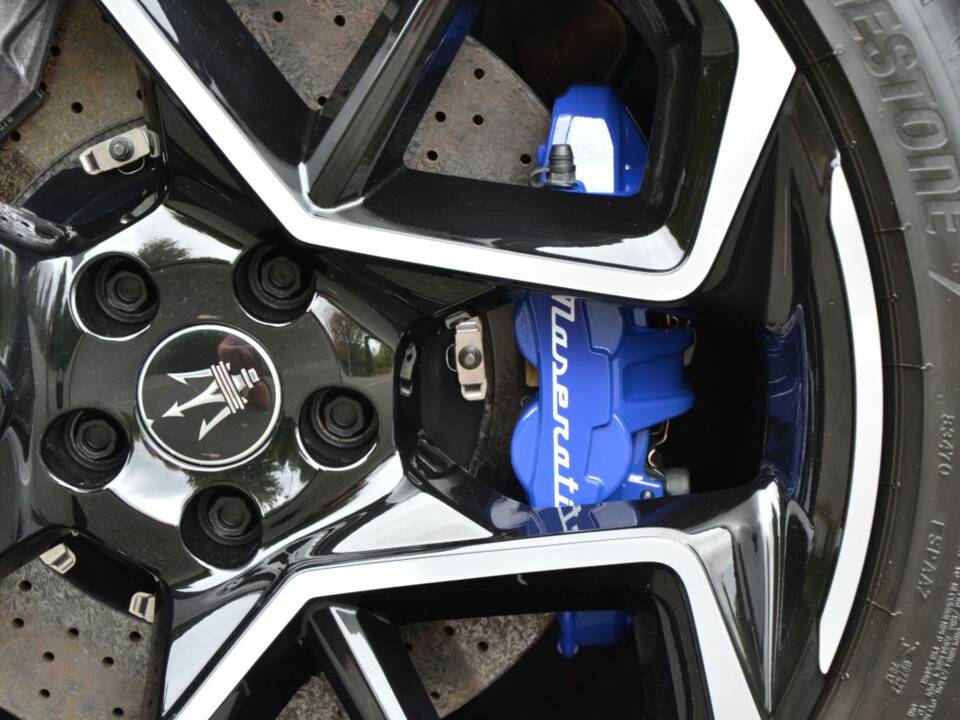 Image 54/67 de Maserati MC20 (2023)