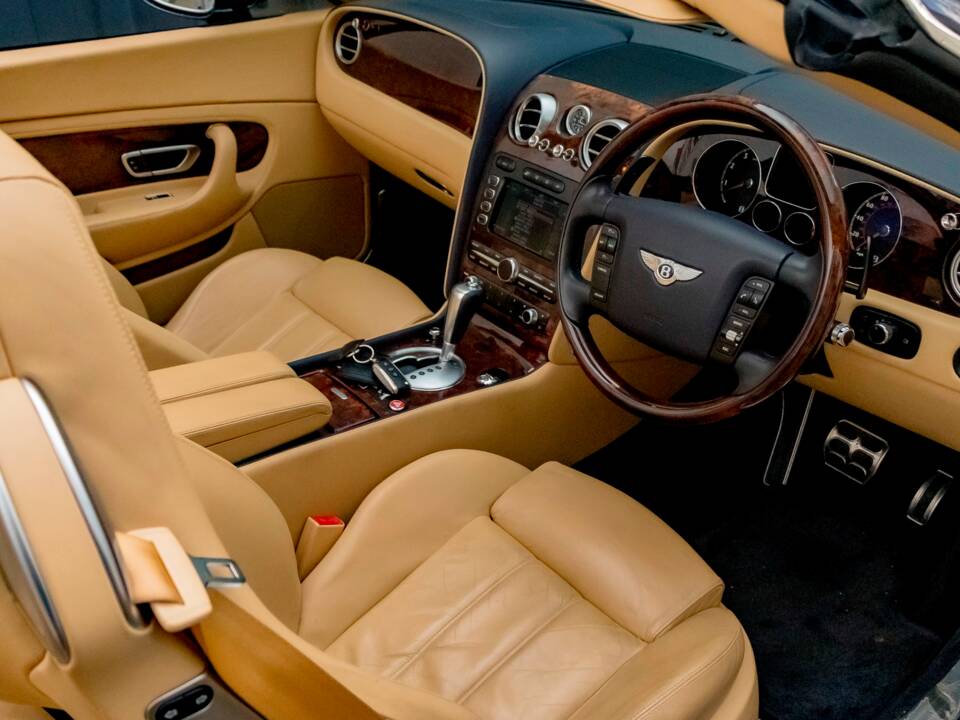 Imagen 4/33 de Bentley Continental GTC (2007)