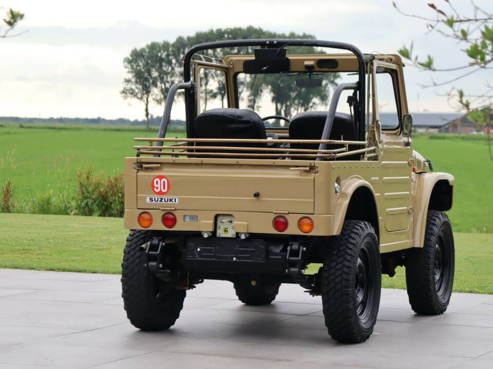 Image 8/50 de Suzuki LJ 80 (1980)