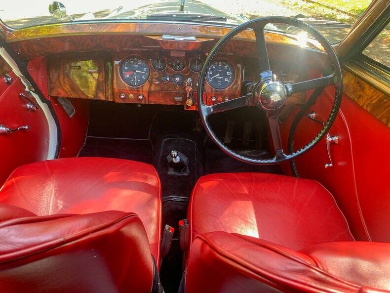 Image 9/50 de Jaguar Mk IV 3,5 Litre (1951)