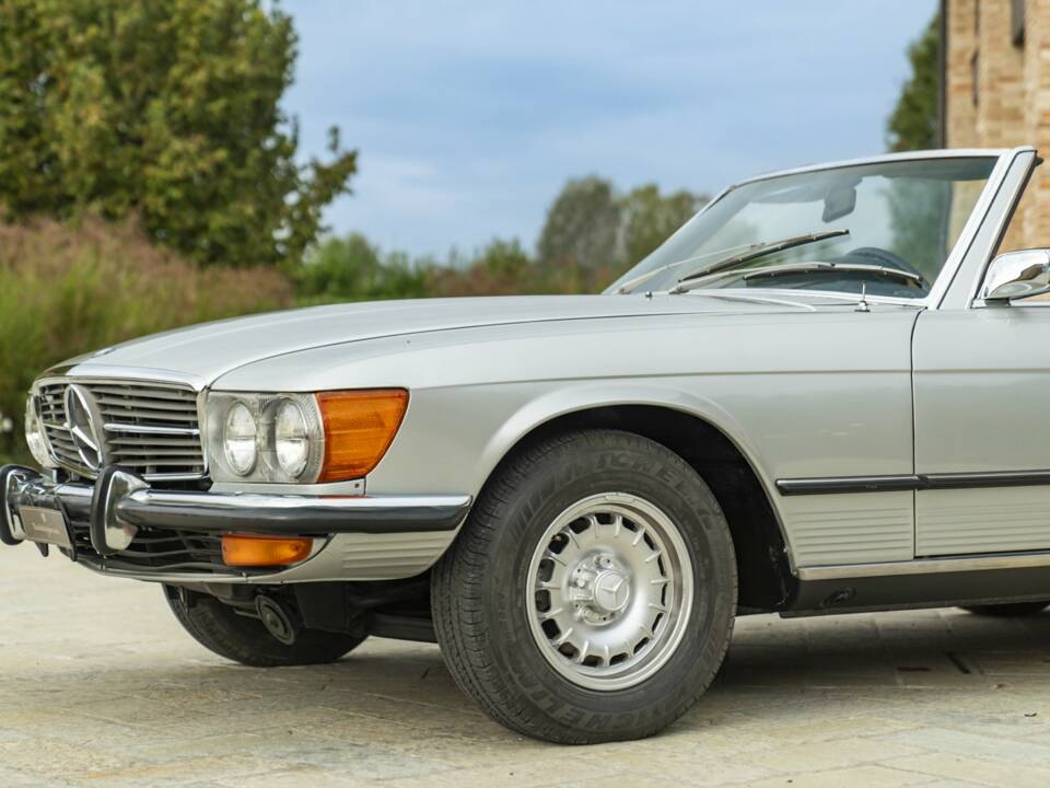 Image 44/50 of Mercedes-Benz 450 SL (1973)