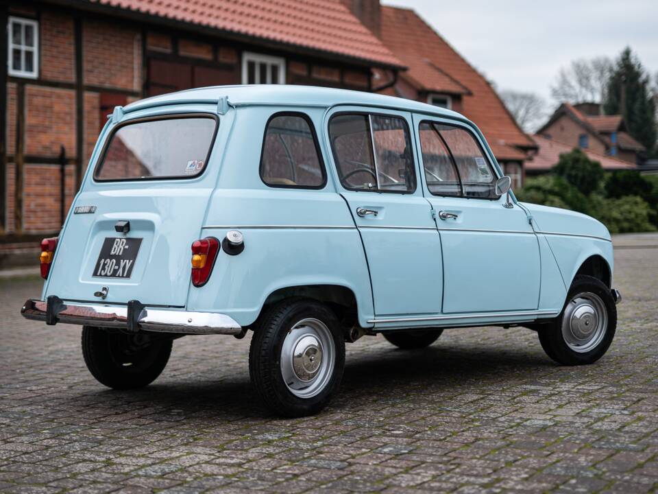 Bild 16/52 von Renault R 4 (1974)