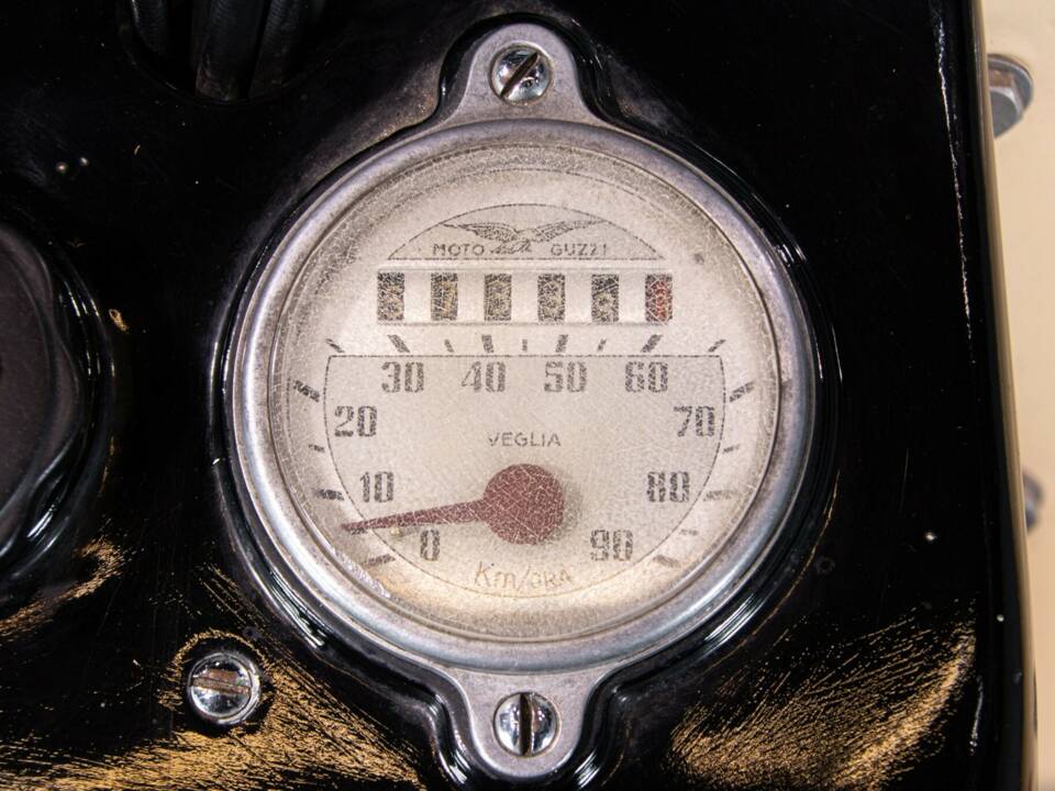 Immagine 49/50 di Moto Guzzi DUMMY (1951)