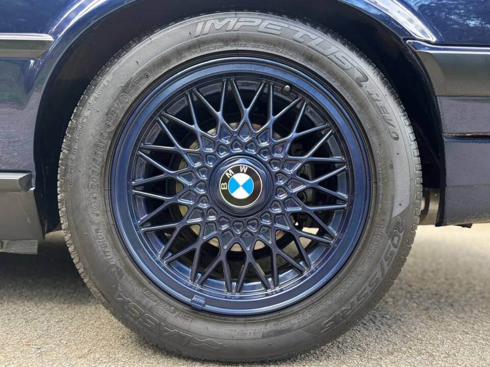 Imagen 9/42 de BMW 325i (1991)