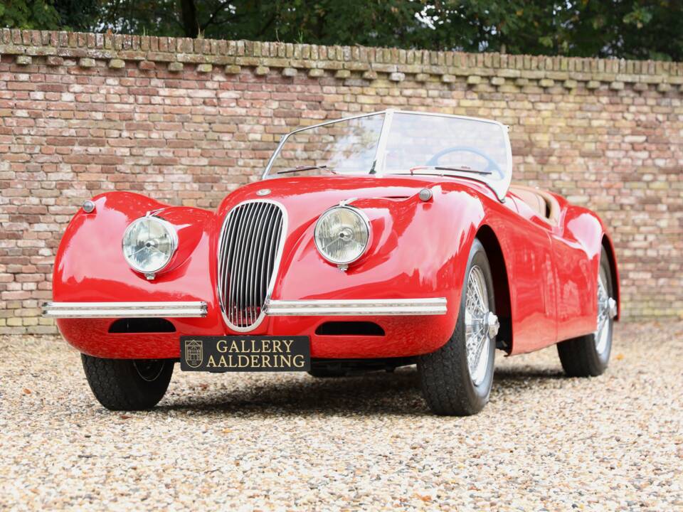 Image 39/50 of Jaguar XK 120 SE OTS (1954)