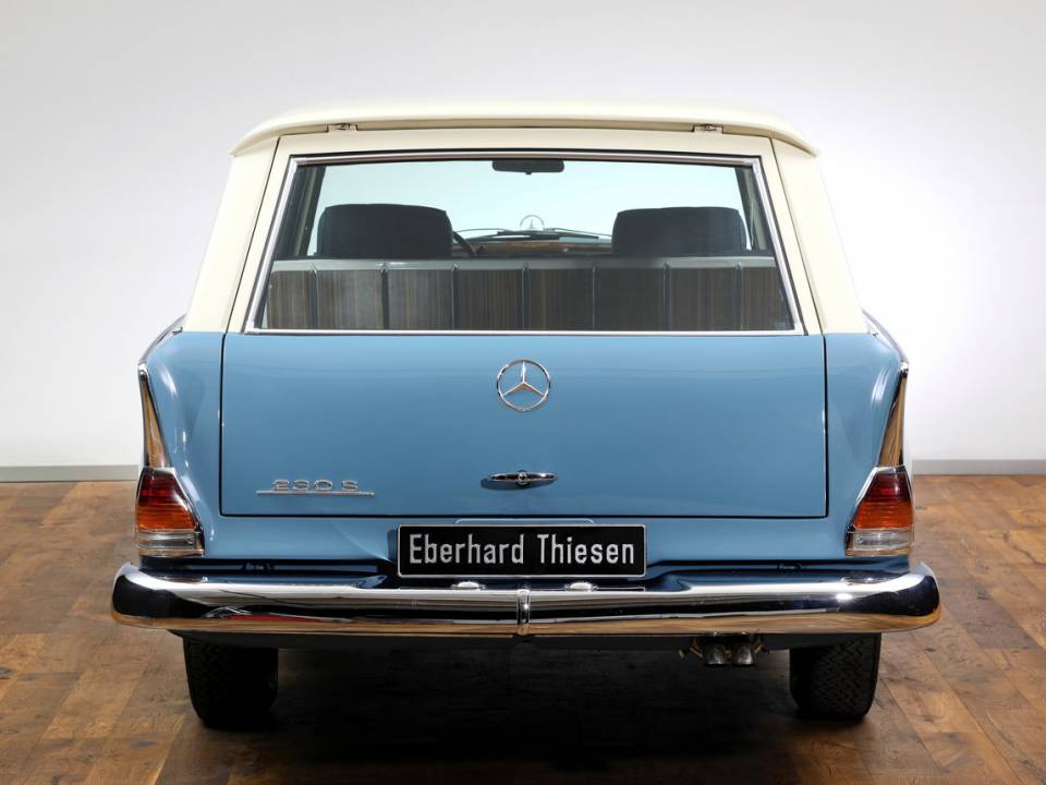 Bild 10/35 von Mercedes-Benz 230 S Universal (1968)
