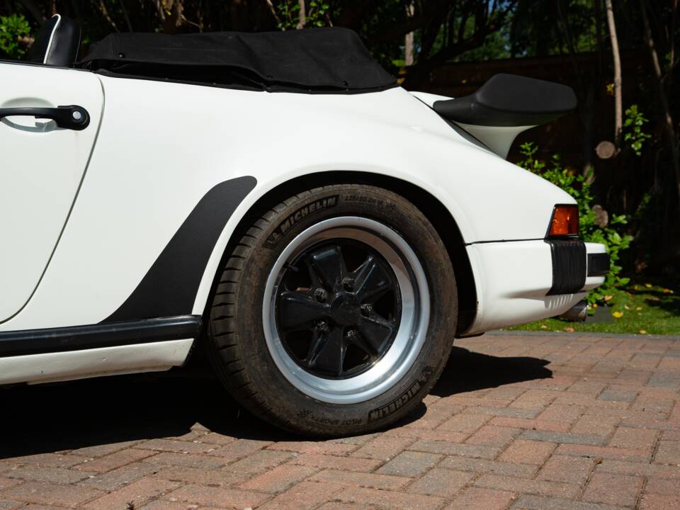 Image 33/35 of Porsche 911 SC 3.0 (1983)