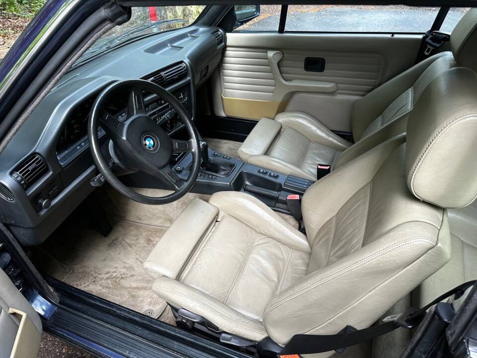 Image 9/17 of BMW 325i (1987)