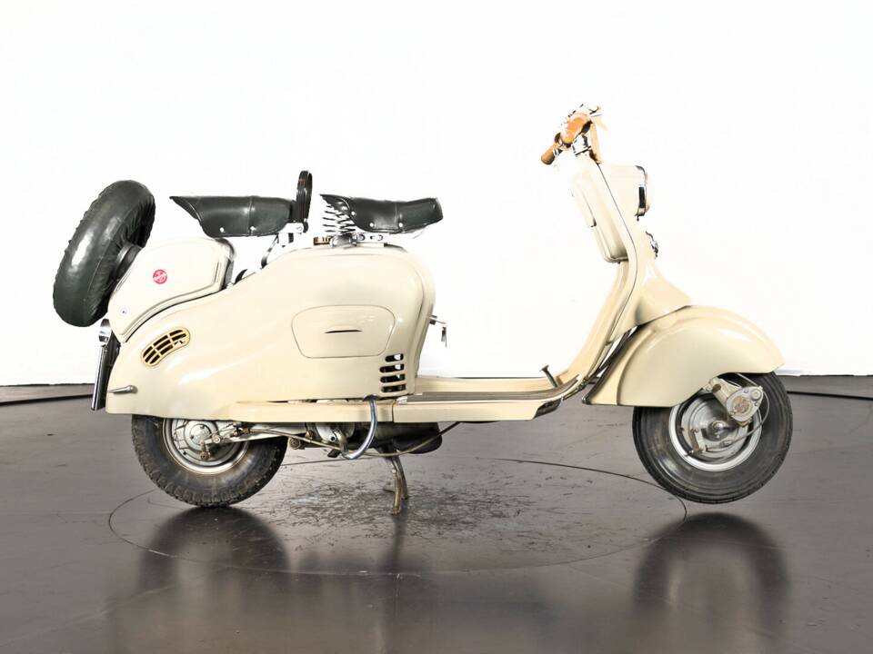 Immagine 2/11 di Innocenti 125 Special (1959)