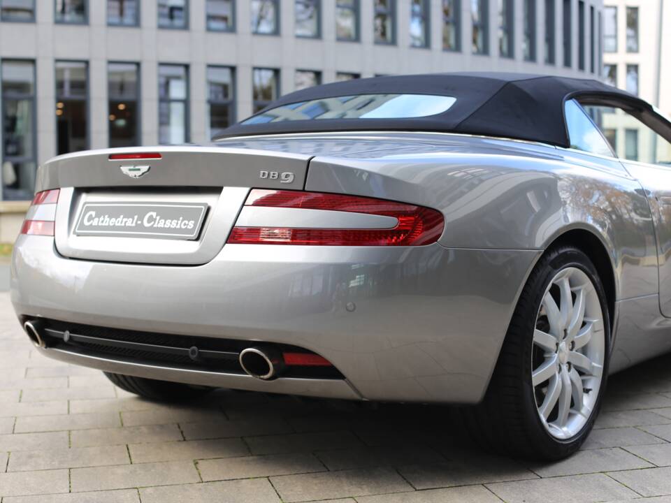 Bild 46/47 von Aston Martin DB 9 Volante (2006)