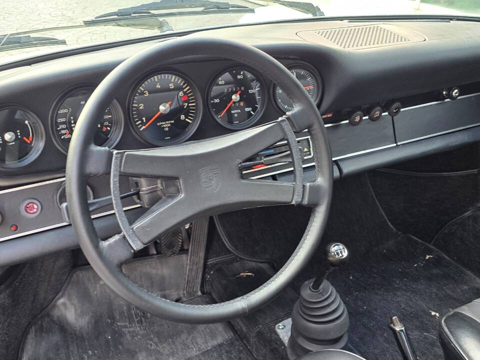 Immagine 13/40 di Porsche 911 2.4 T (1973)