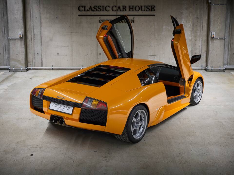 Image 22/99 of Lamborghini Murciélago (2003)
