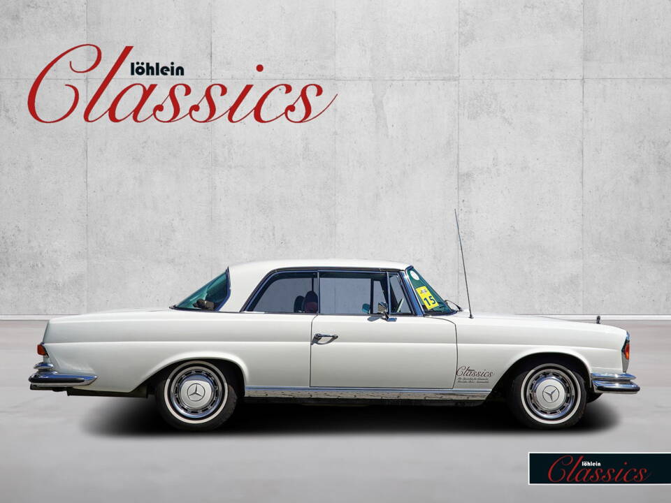 Image 4/29 de Mercedes-Benz 280 SE 3,5 (1971)