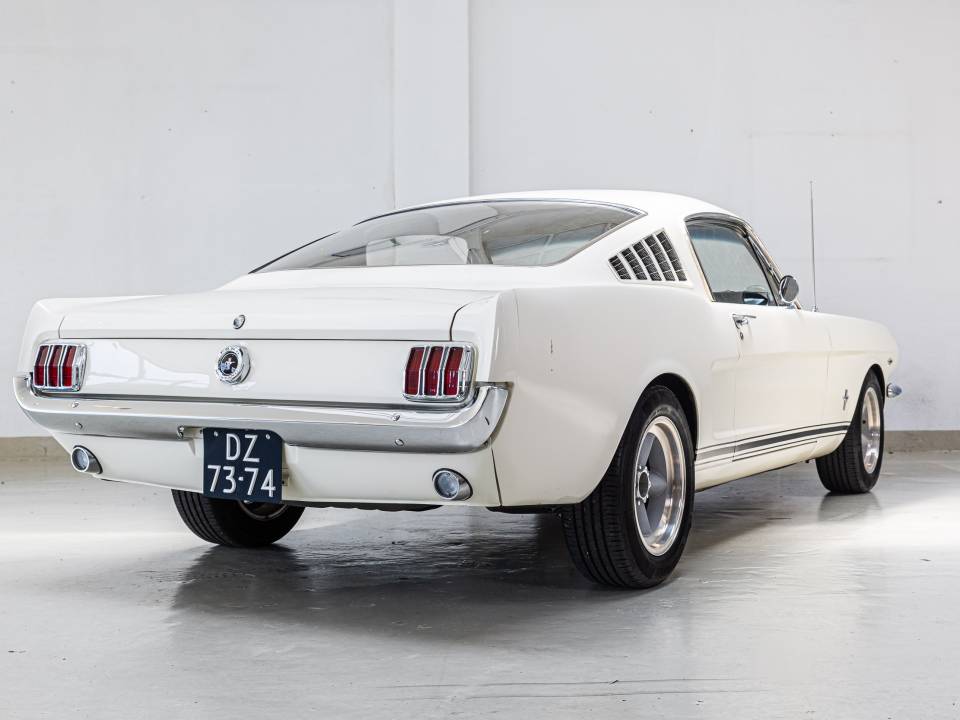 Image 6/41 of Ford Mustang GT (1965)