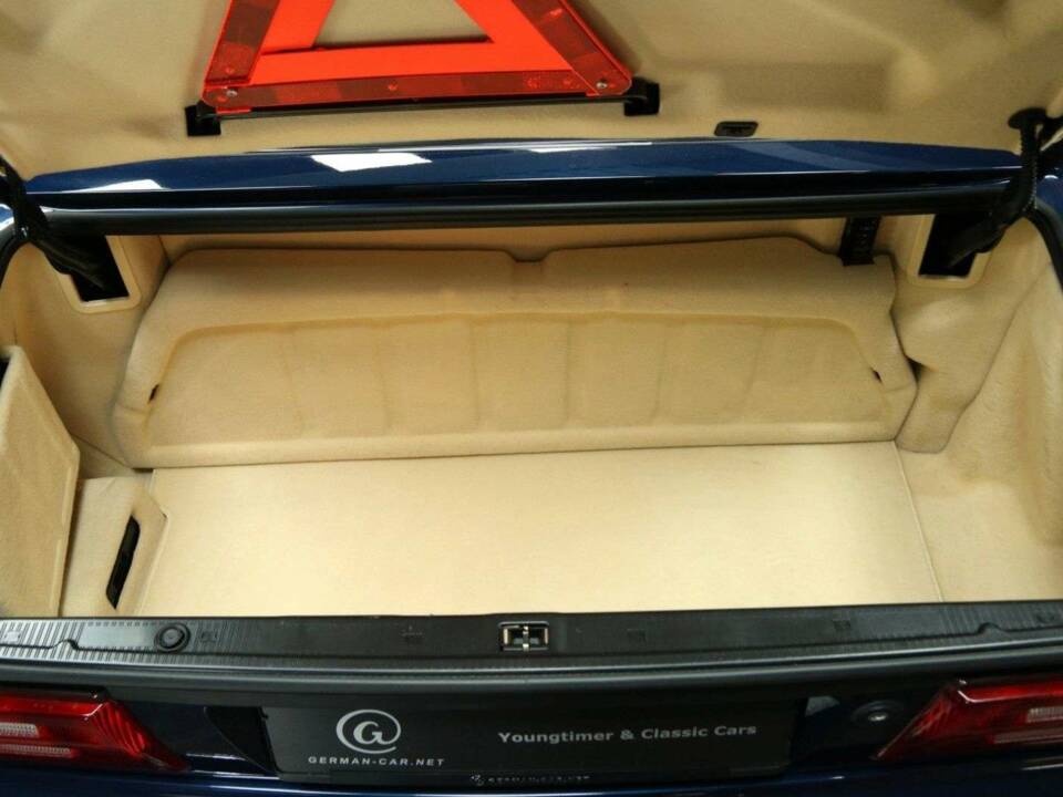 Afbeelding 25/30 van Mercedes-Benz SL 500 (2000)