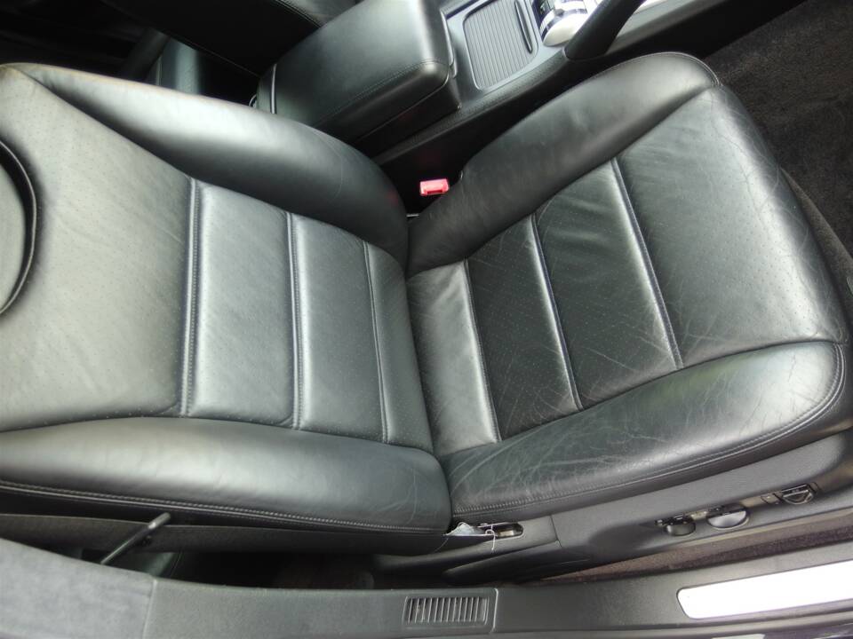 Imagen 57/97 de Porsche Cayenne Turbo (2007)