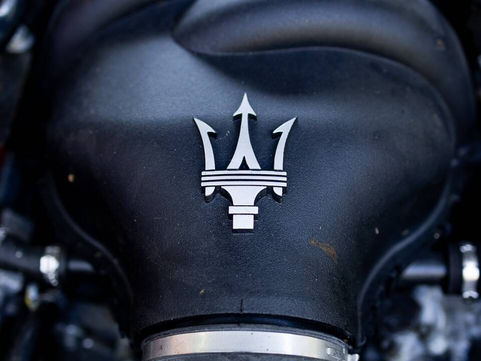 Immagine 33/36 di Maserati GranCabrio 4.7 (2010)