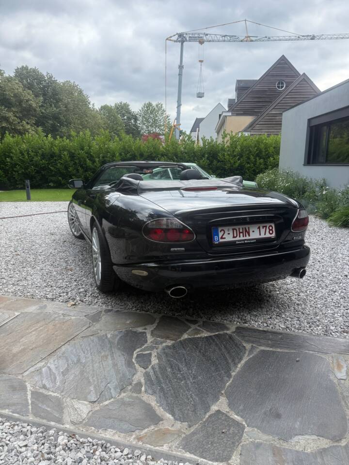 Image 13/24 of Jaguar XKR (2005)