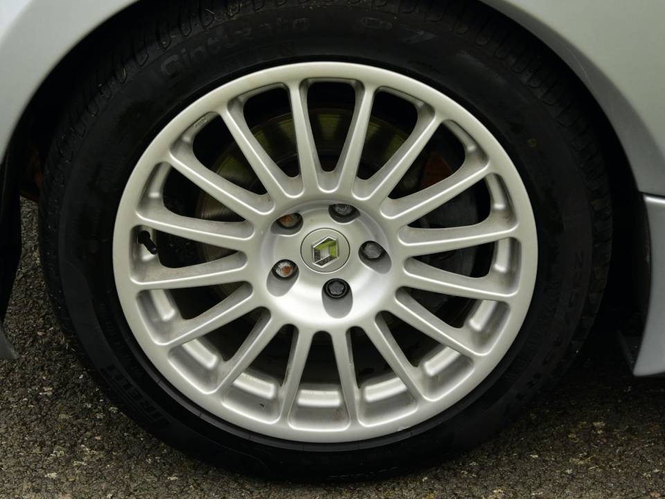 Image 22/50 of Renault Clio II V6 (1900)
