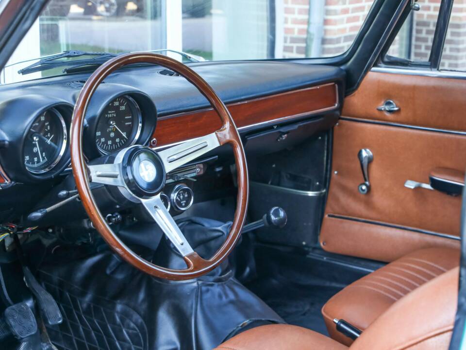 Bild 38/50 von Alfa Romeo Giulia 1300 GT Junior (1972)