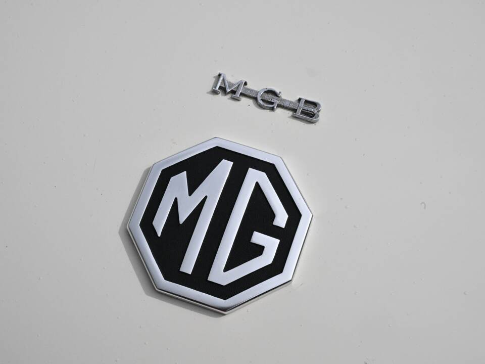 Image 48/50 of MG MGB (1972)