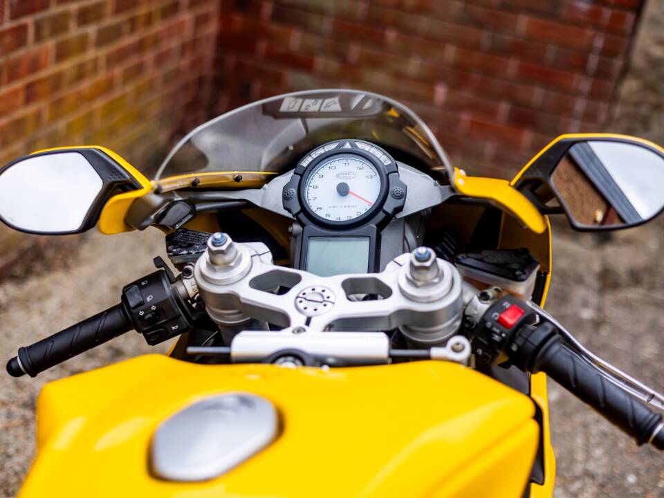 Immagine 19/30 di Ducati DUMMY (2004)