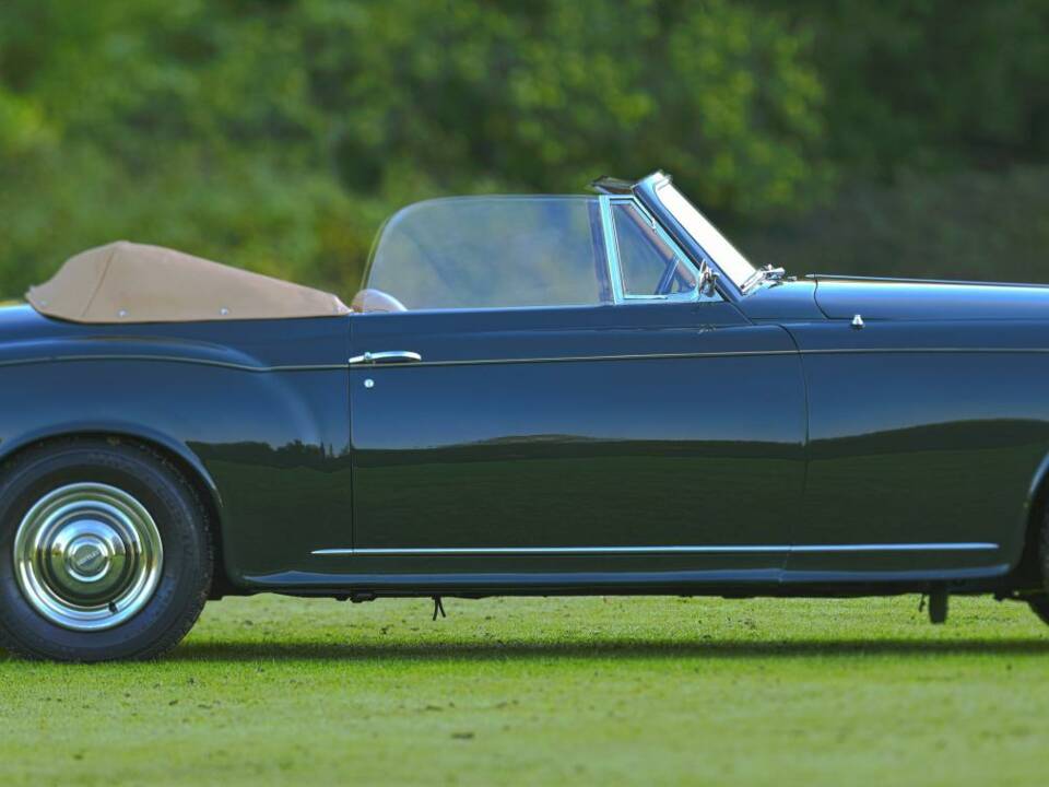 Image 10/50 of Bentley S 1 Continental DHC (1957)