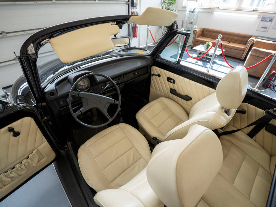 Image 26/34 of Volkswagen Beetle 1303 (1973)