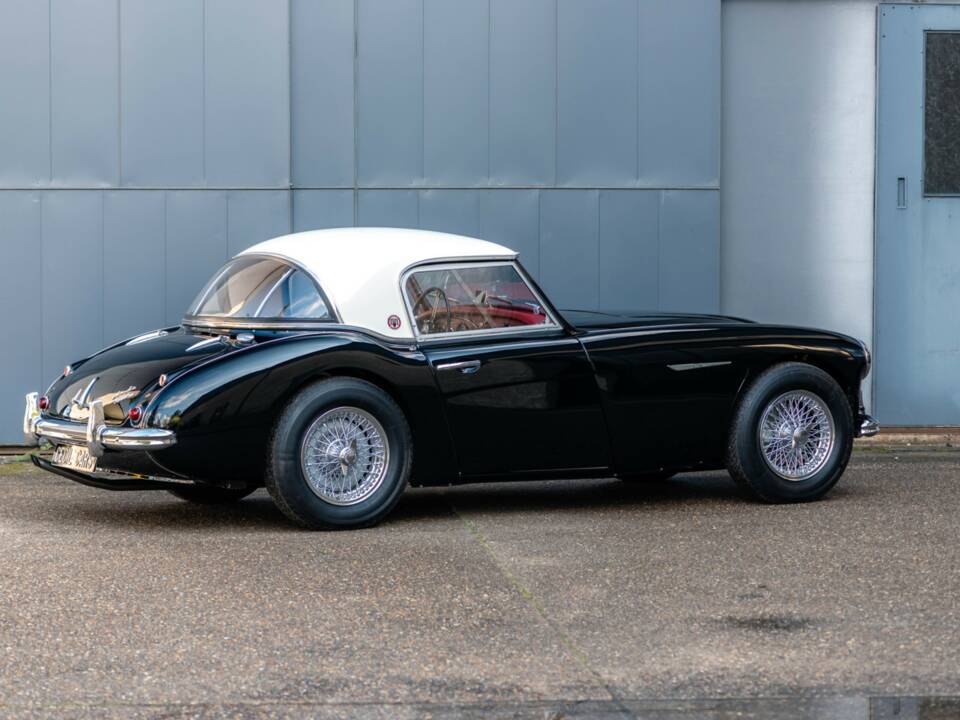 Image 20/50 of Austin-Healey 3000 Mk II (BN7) (1962)