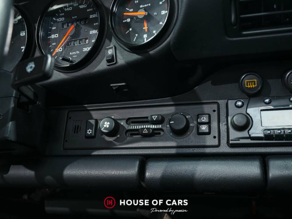 Bild 21/25 von Porsche 911 Carrera 2 (1991)