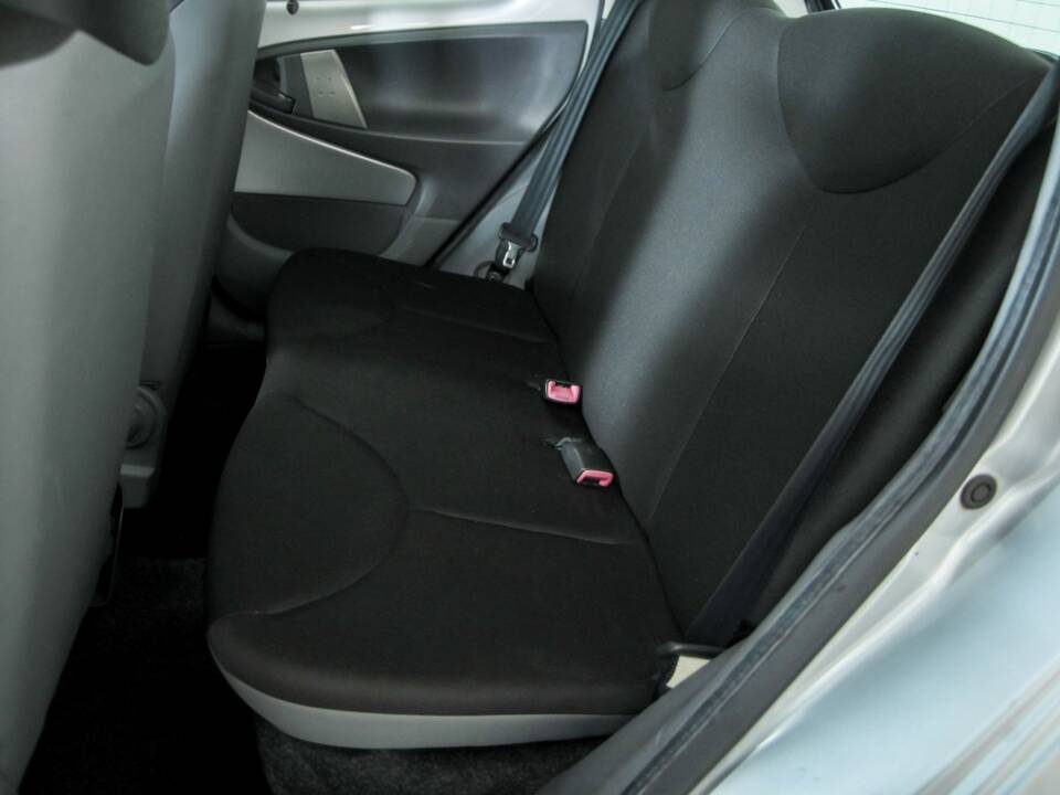 Image 31/48 of Toyota Aygo (2010)