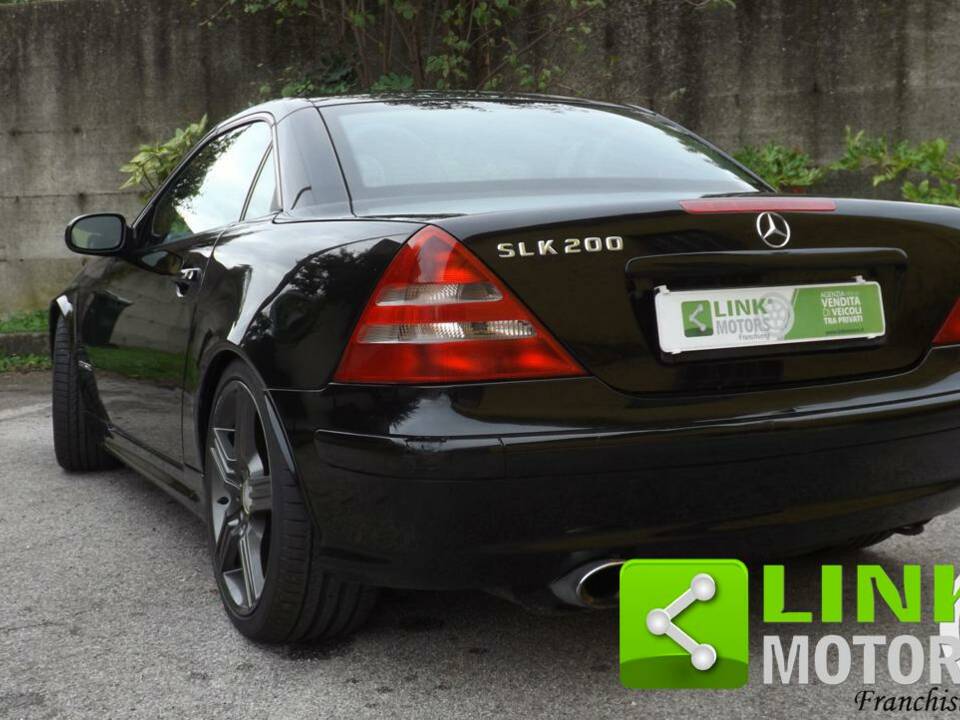 Bild 8/10 von Mercedes-Benz SLK 200 Kompressor (2000)