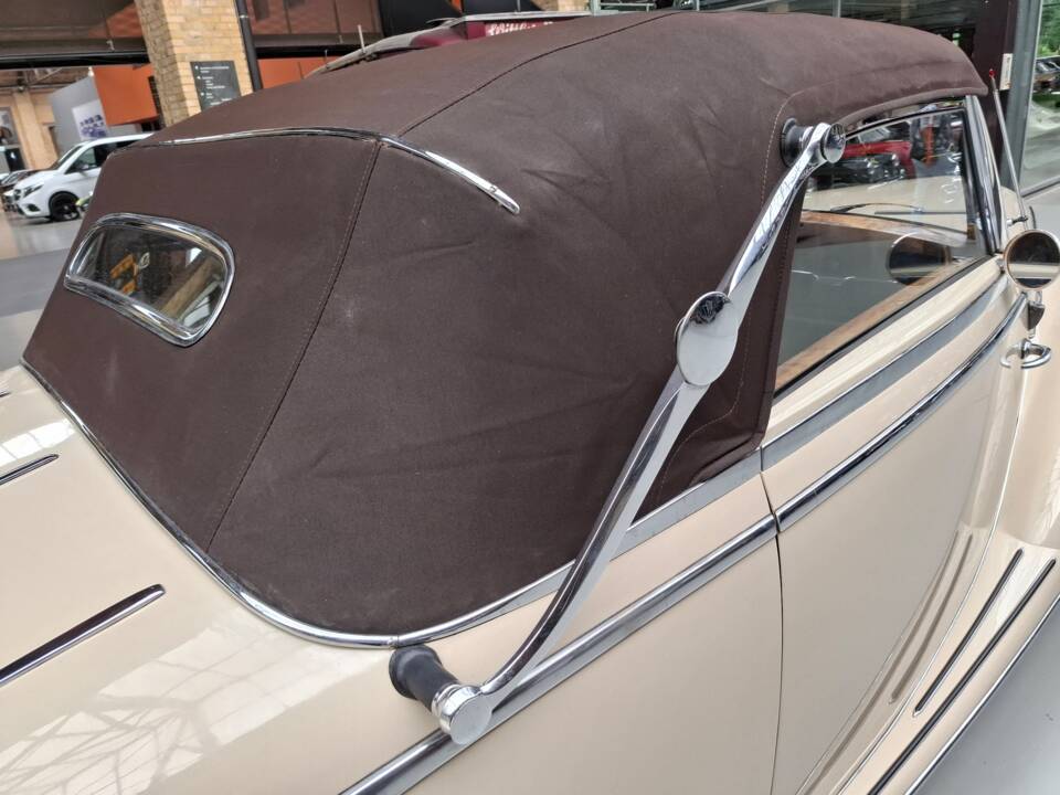 Bild 15/26 von Mercedes-Benz 220 Cabriolet A (1953)