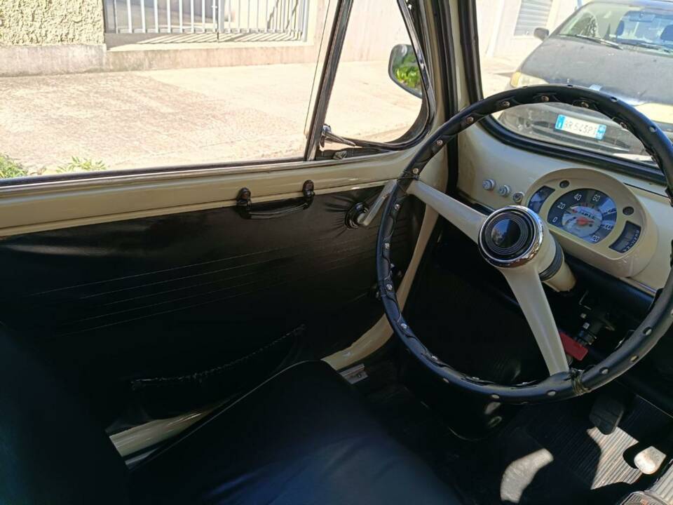 Immagine 23/50 di FIAT 600 D (1969)