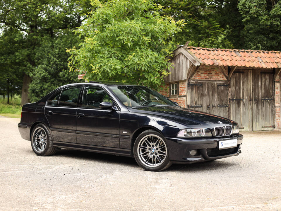 Bild 9/82 von BMW M5 (2000)