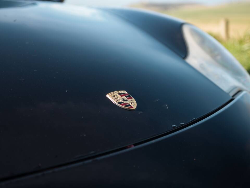 Imagen 24/50 de Porsche 911 Carrera 4 (2001)