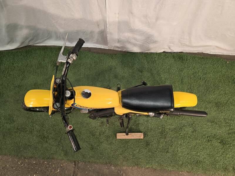 Image 5/10 of Suzuki DUMMY (1982)