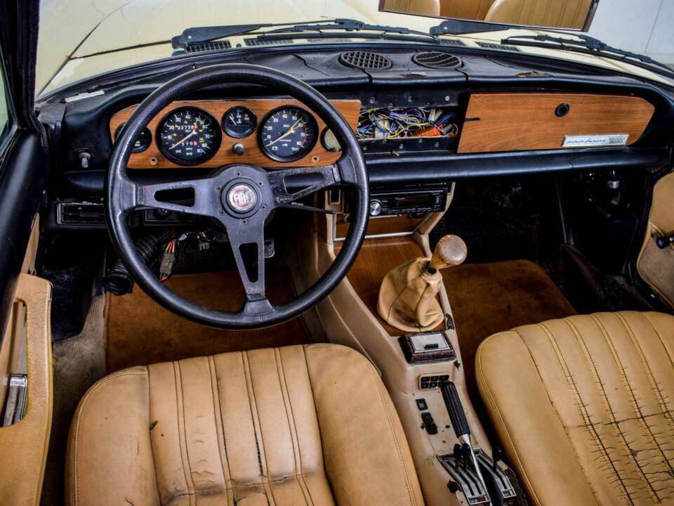 Immagine 9/50 di FIAT Spider 2000 (1980)