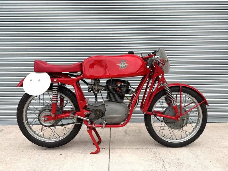 Image 1/43 de MV Agusta 175 CS Sport Disco Volante (1955)
