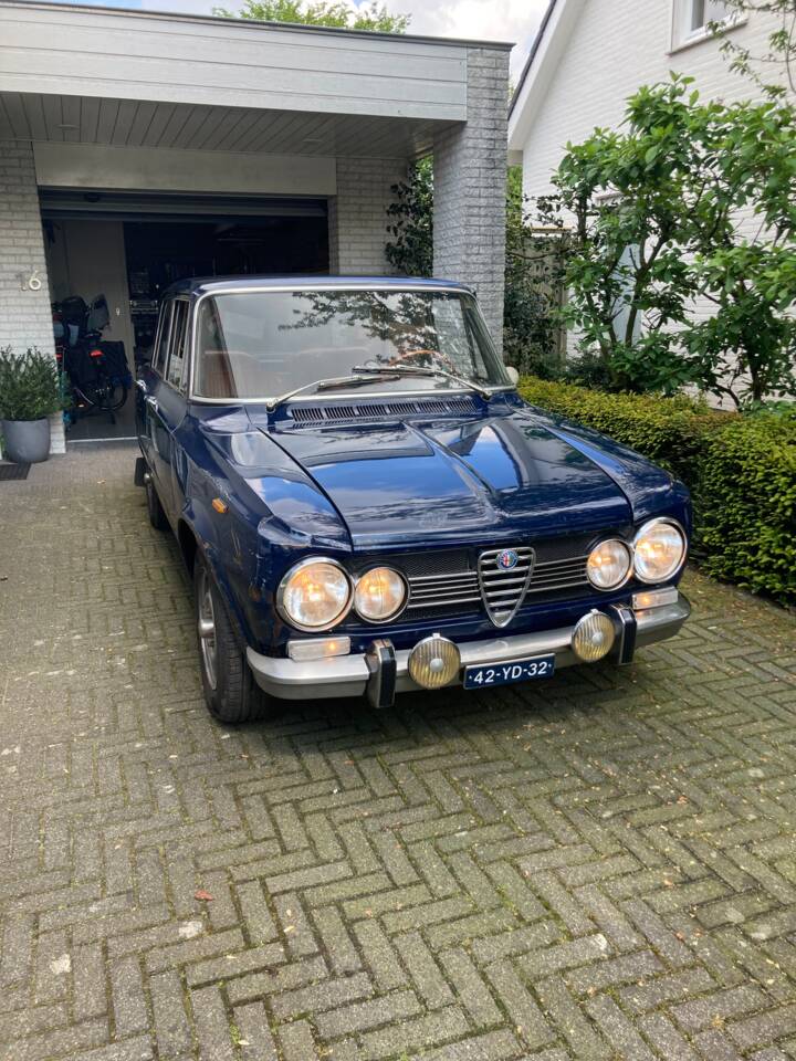 Bild 10/17 von Alfa Romeo Giulia 1.6 Super (1974)